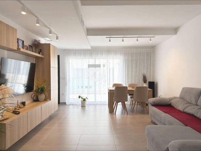 3 chambre Villa/Maison Mitoyenne à vendre à Xeraco avec piscine - 270 000 € (Ref: 9820374)