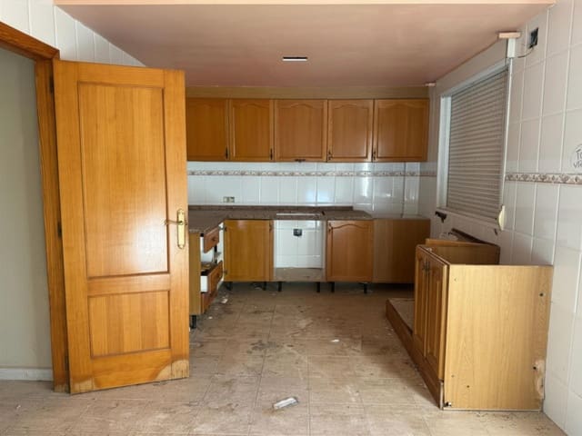 4 chambre Villa/Maison Mitoyenne à vendre à Gandia - 220 000 € (Ref: 9823052)