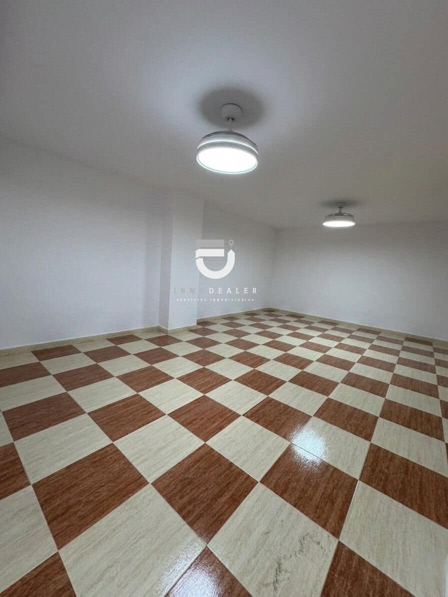4 bedroom Flat for sale in Xeraco - € 165,000 (Ref: 9829354)