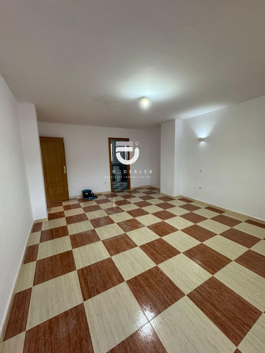 4 bedroom Flat for sale in Xeraco - € 165,000 (Ref: 9829354)