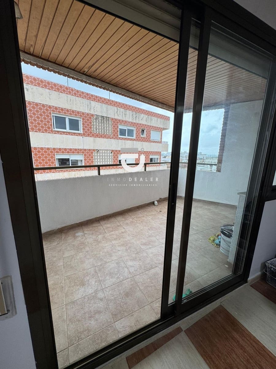 4 bedroom Flat for sale in Xeraco - € 165,000 (Ref: 9829354)