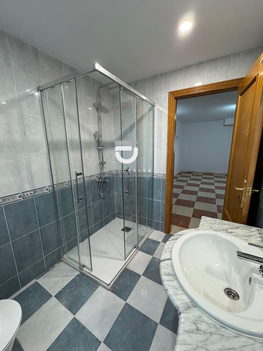 4 bedroom Flat for sale in Xeraco - € 165,000 (Ref: 9829354)