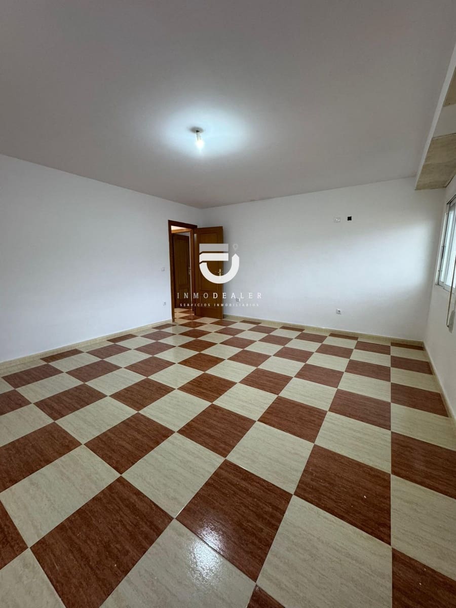 4 bedroom Flat for sale in Xeraco - € 165,000 (Ref: 9829354)