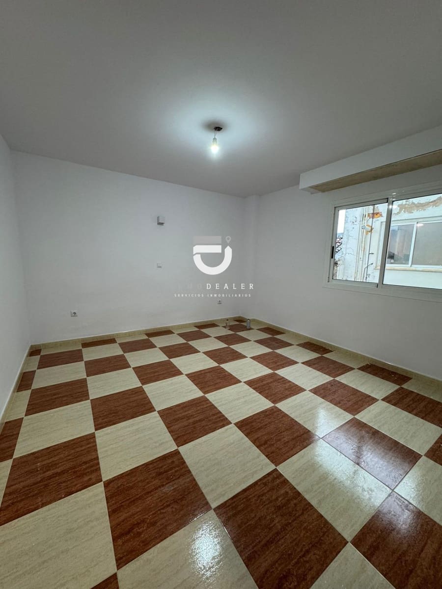4 bedroom Flat for sale in Xeraco - € 165,000 (Ref: 9829354)