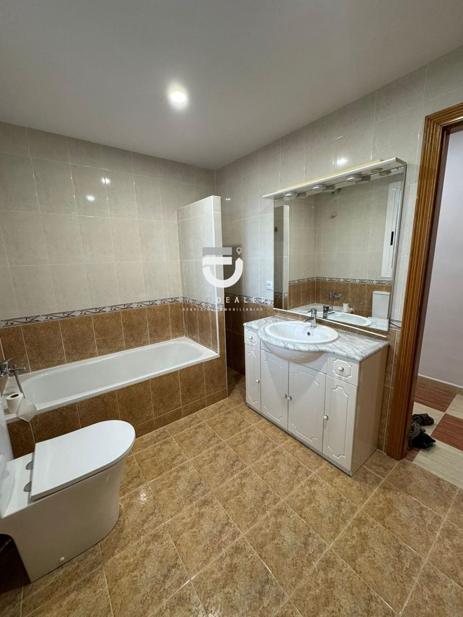 4 bedroom Flat for sale in Xeraco - € 165,000 (Ref: 9829354)