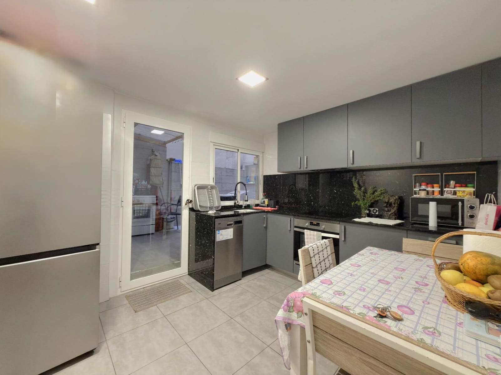 2 bedroom Flat for sale in Gandia - € 229,000 (Ref: 9843701)