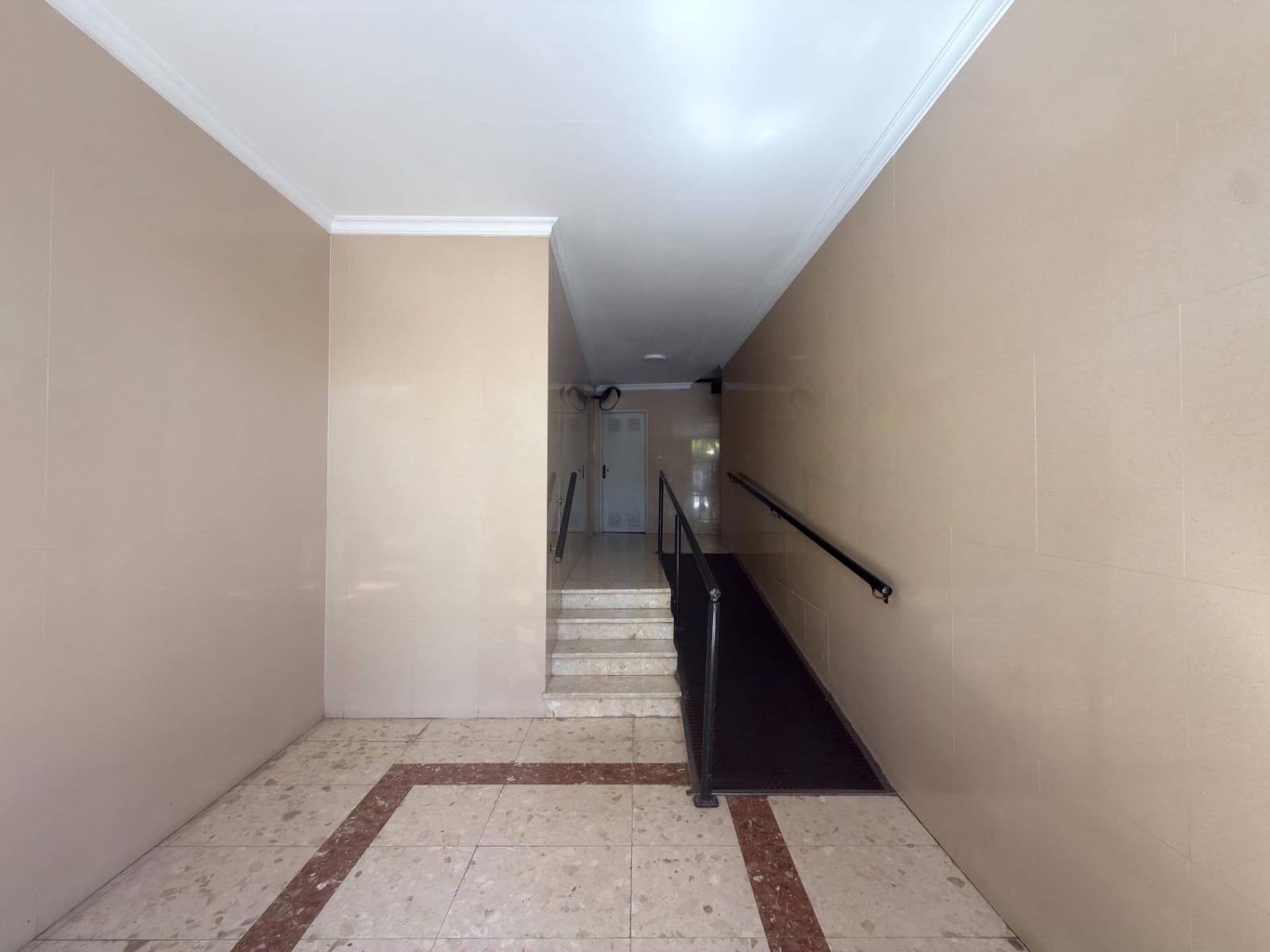 2 bedroom Flat for sale in Gandia - € 229,000 (Ref: 9843701)