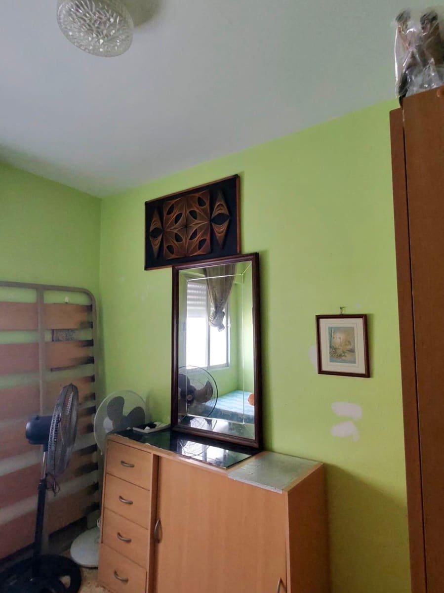 3 bedroom Flat for sale in Gandia - € 135,000 (Ref: 9843702)