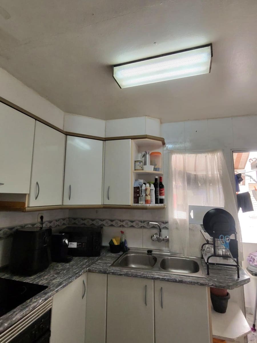 3 bedroom Flat for sale in Gandia - € 135,000 (Ref: 9843702)