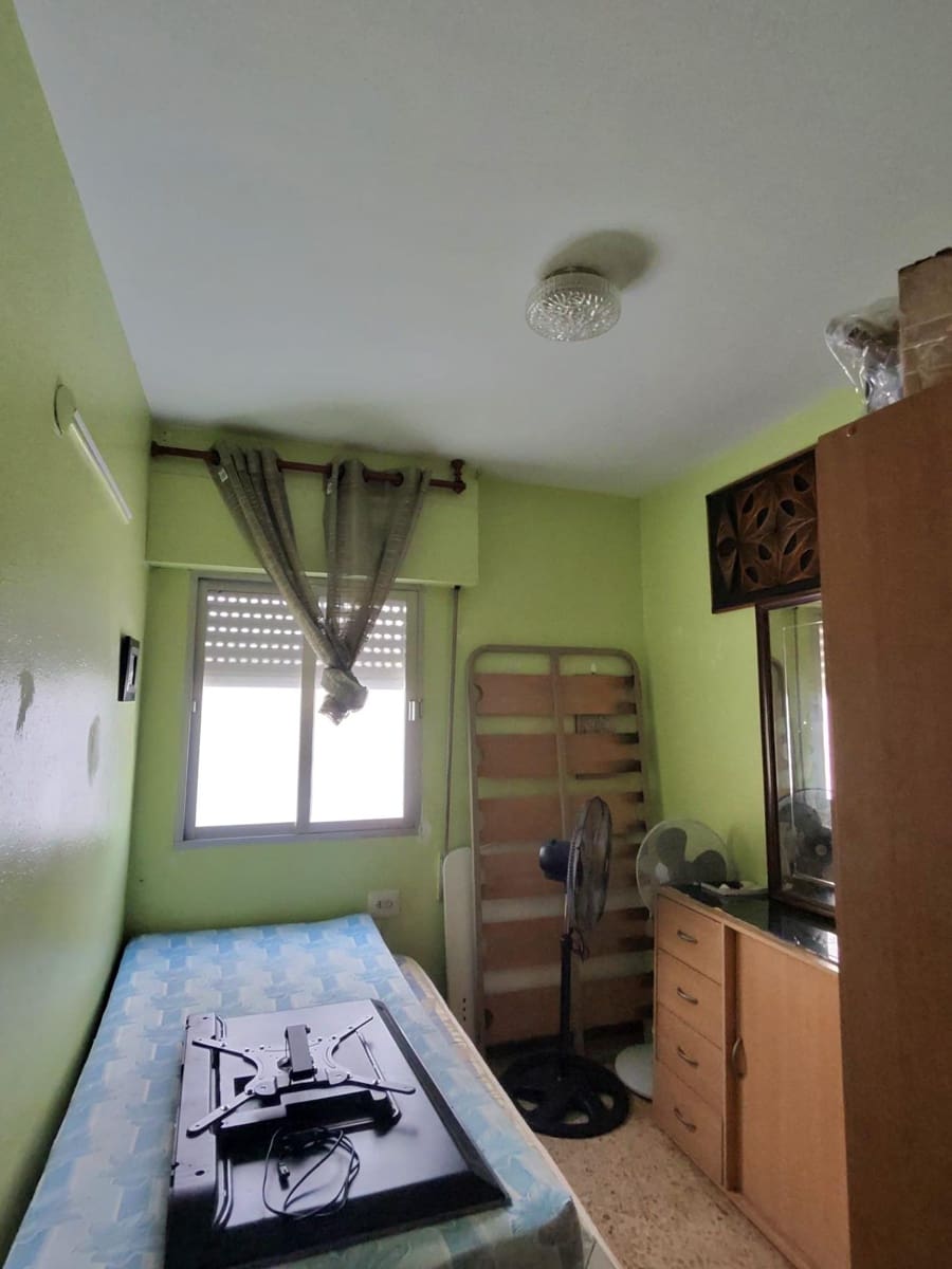 3 bedroom Flat for sale in Gandia - € 135,000 (Ref: 9843702)