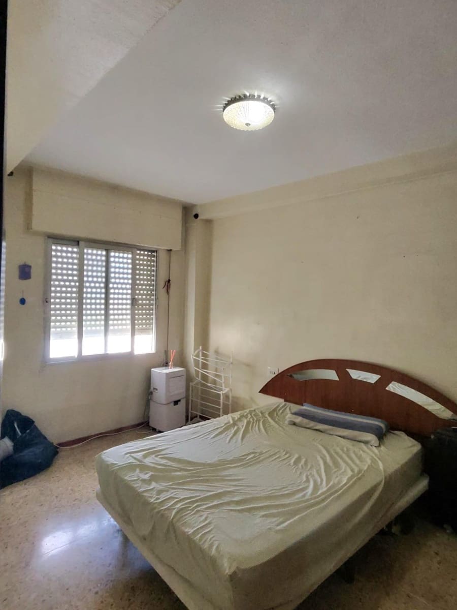 3 bedroom Flat for sale in Gandia - € 135,000 (Ref: 9843702)