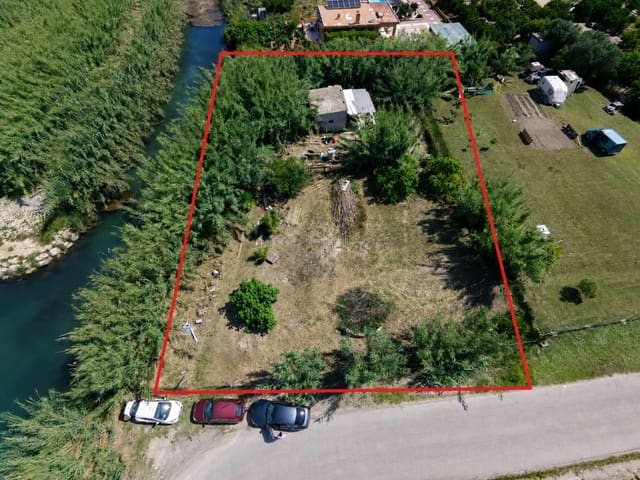 Grunde uden byggetilladelser til salg i Oliva - € 45.000 (Ref: 9846591)