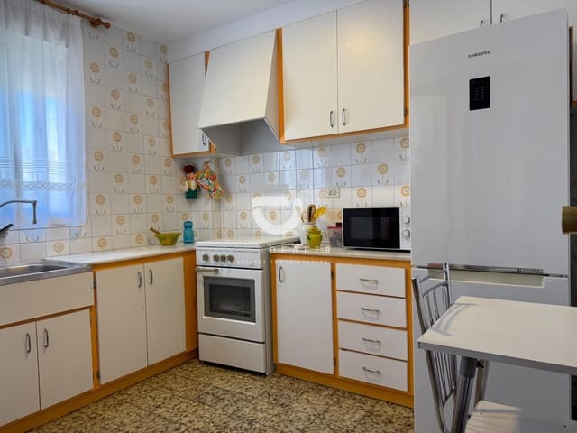 1 soverom Leilighet til salgs i Piles med svømmebasseng garasje - € 145 000 (Ref: 9865373)