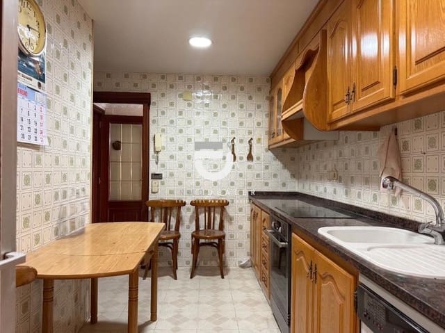 4 makuuhuone Asunto myytävänä paikassa Gandia - 190 000 € (Ref: 9868734)
