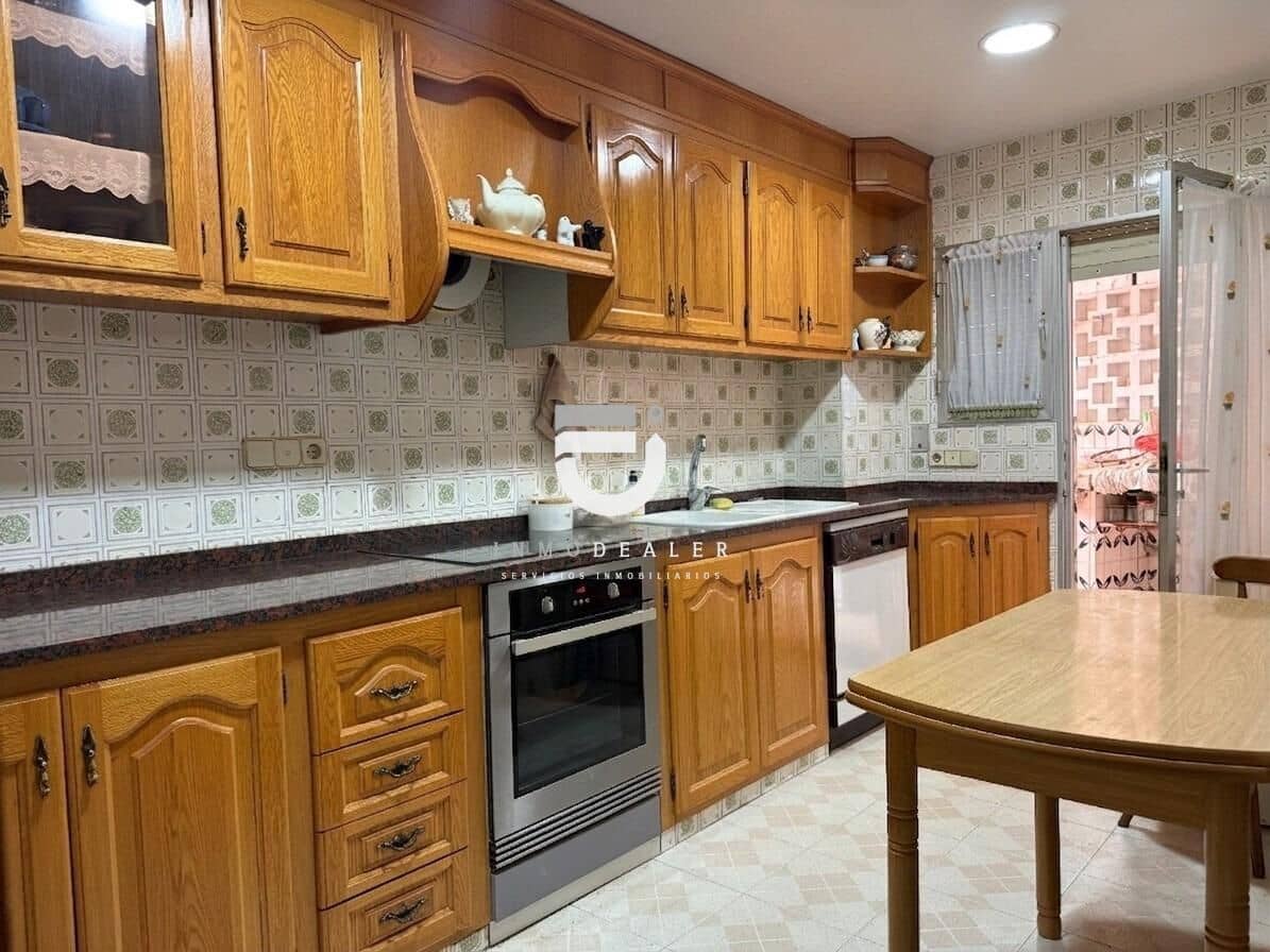 4 makuuhuone Asunto myytävänä paikassa Gandia - 190 000 € (Ref: 9868734)