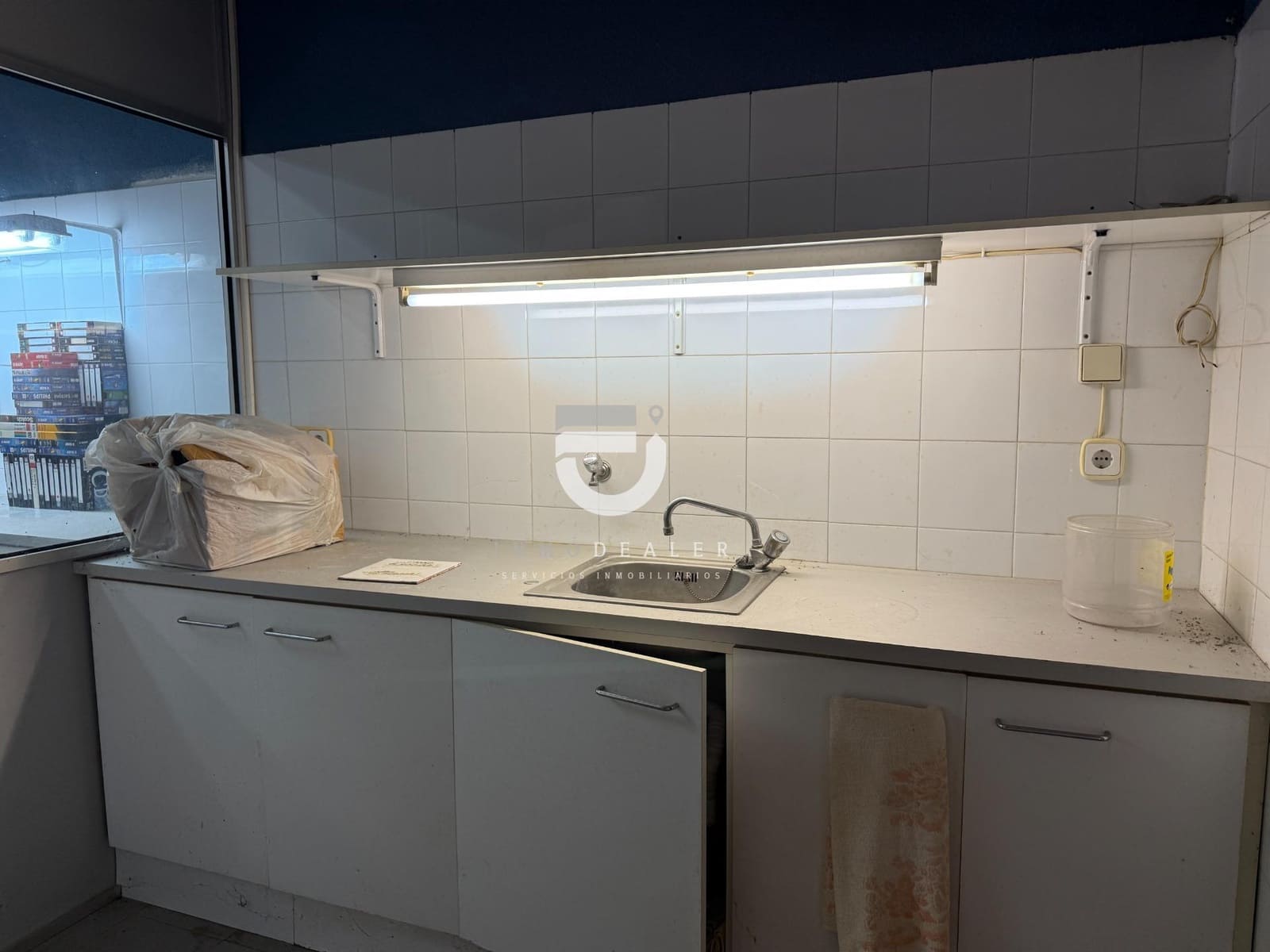Commercial for sale in Gandia - € 130,000 (Ref: 9879004)