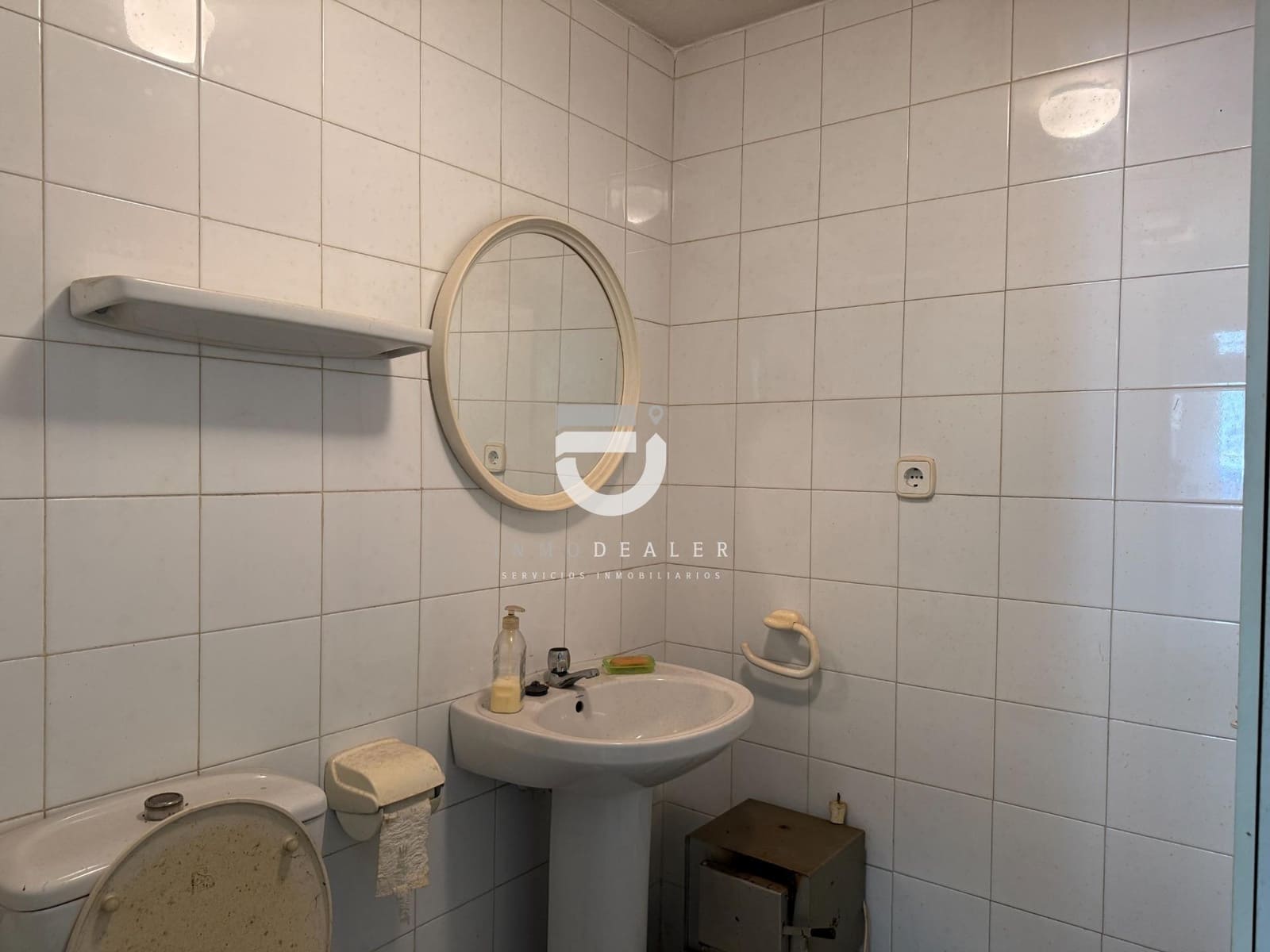 Commercial for sale in Gandia - € 130,000 (Ref: 9879004)