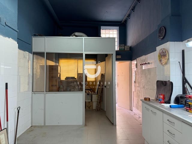 Commercial for sale in Gandia - € 130,000 (Ref: 9879004)