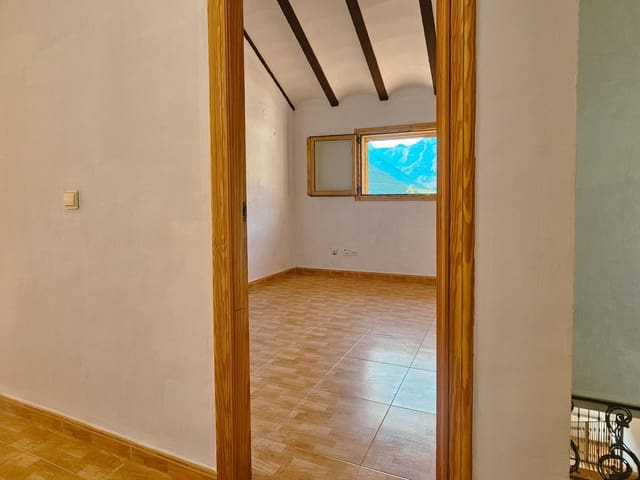 5 soveværelse Villa til salg i Gandia med swimmingpool garage - € 335.000 (Ref: 9892537)
