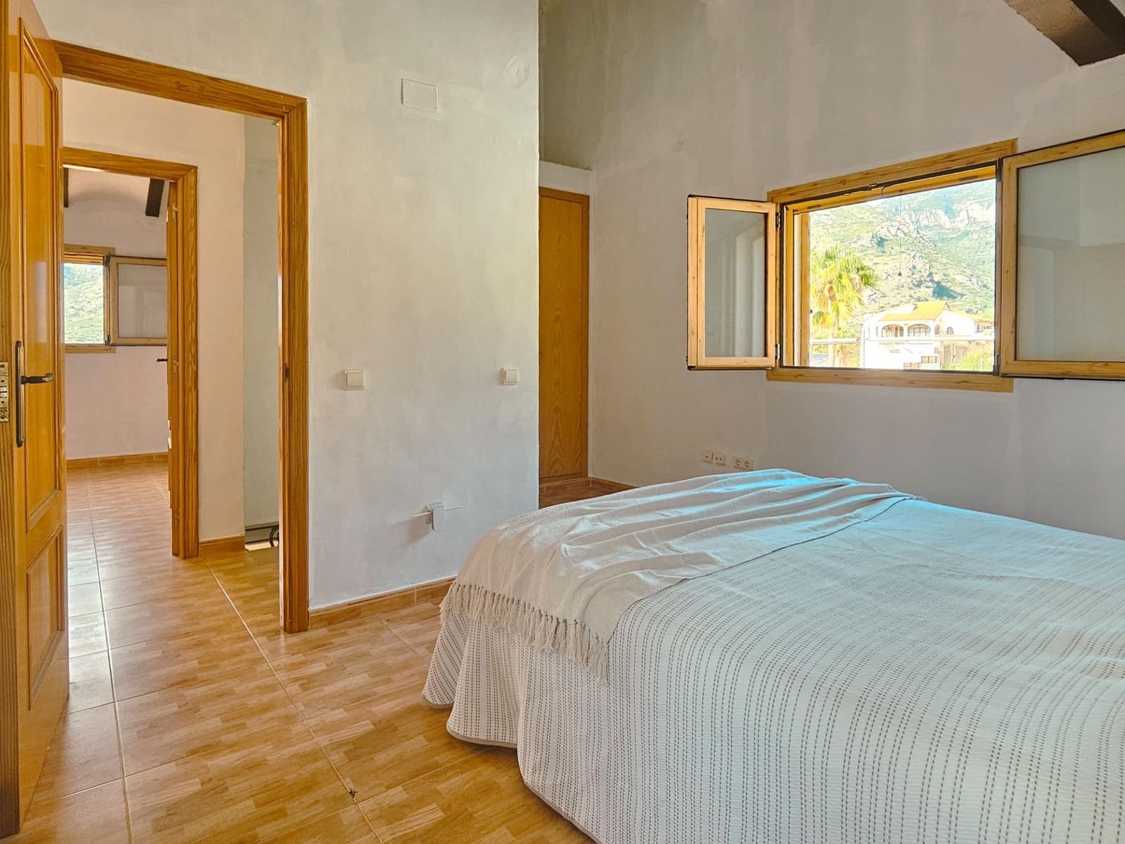 5 soveværelse Villa til salg i Gandia med swimmingpool garage - € 335.000 (Ref: 9892537)