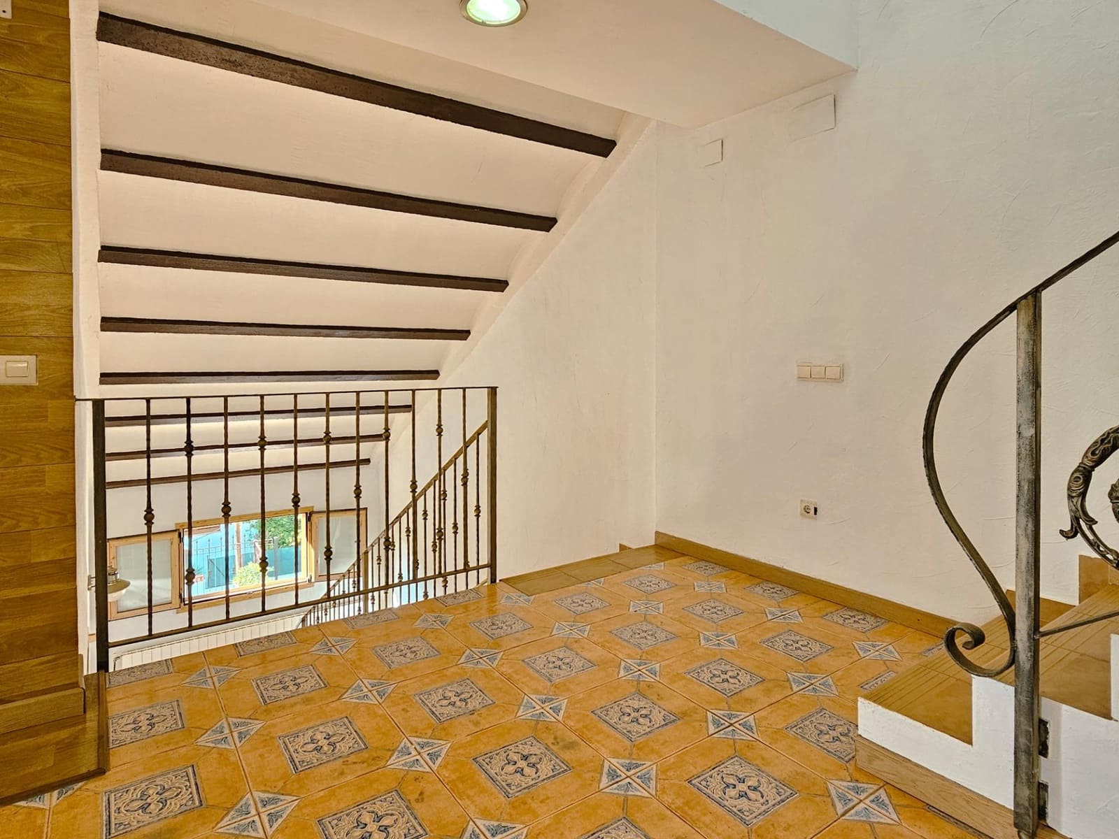 5 soveværelse Villa til salg i Gandia med swimmingpool garage - € 335.000 (Ref: 9892537)