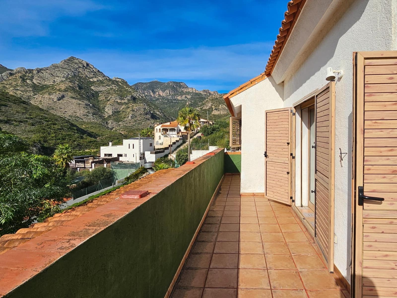 5 soveværelse Villa til salg i Gandia med swimmingpool garage - € 335.000 (Ref: 9892537)