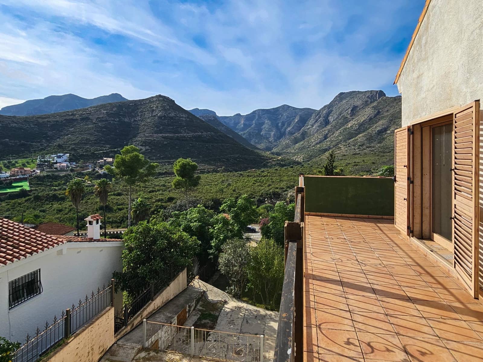 5 soveværelse Villa til salg i Gandia med swimmingpool garage - € 335.000 (Ref: 9892537)