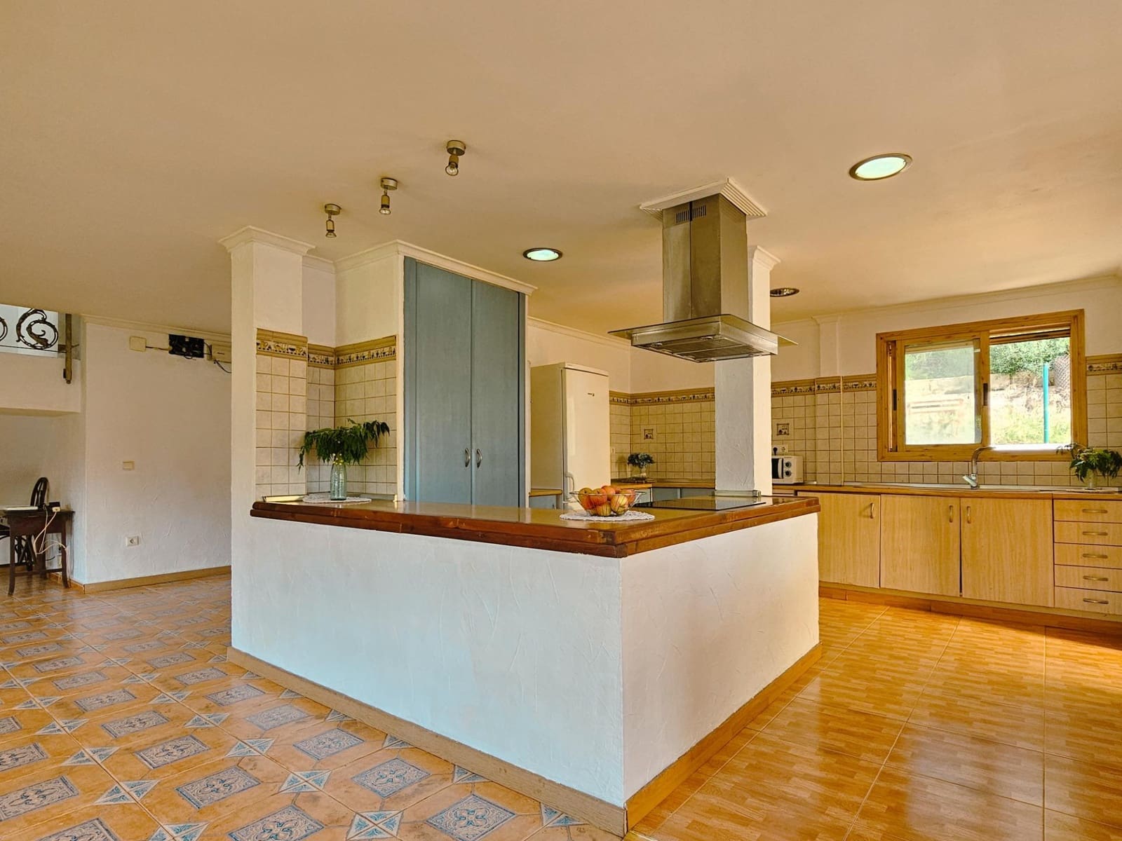 5 soveværelse Villa til salg i Gandia med swimmingpool garage - € 335.000 (Ref: 9892537)