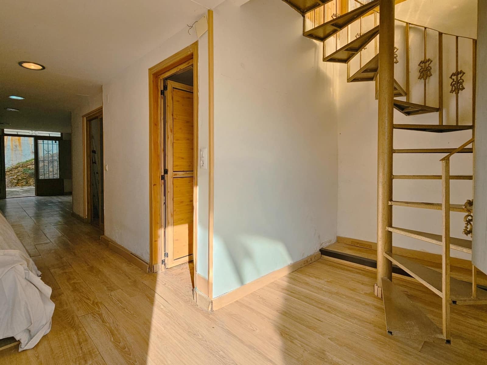 5 soveværelse Villa til salg i Gandia med swimmingpool garage - € 335.000 (Ref: 9892537)