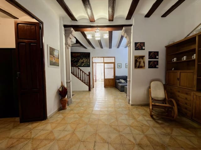 5 bedroom Townhouse for sale in Castelló de Rugat - € 126,000 (Ref: 9892538)