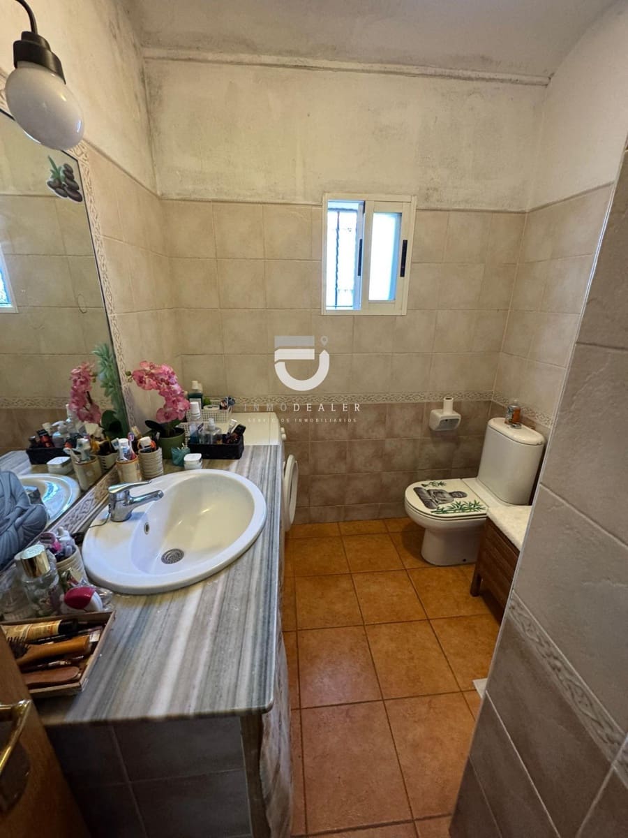 2 bedroom Villa for sale in Daimus with pool - € 280,000 (Ref: 9894063)