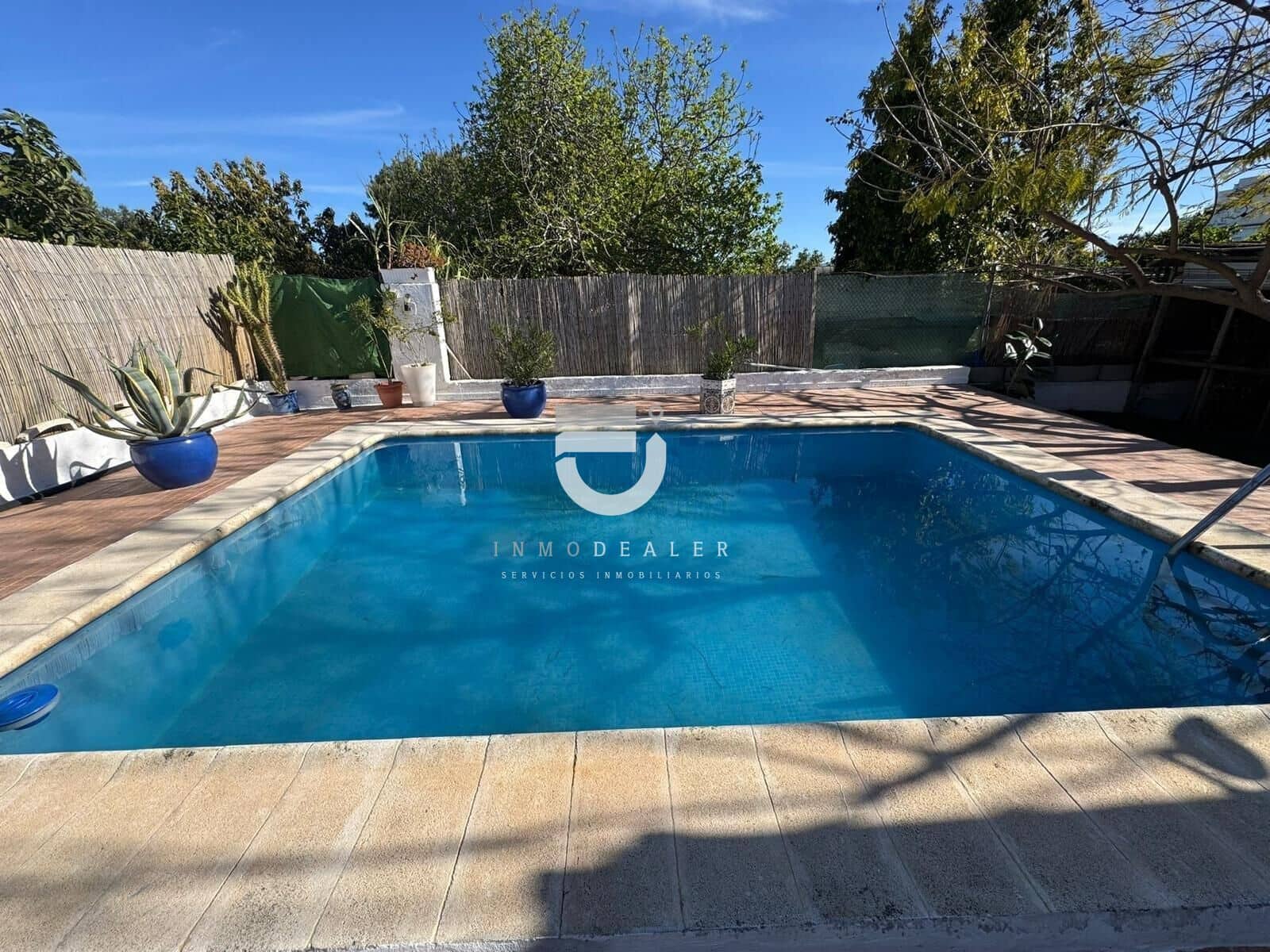 2 bedroom Villa for sale in Daimus with pool - € 280,000 (Ref: 9894063)