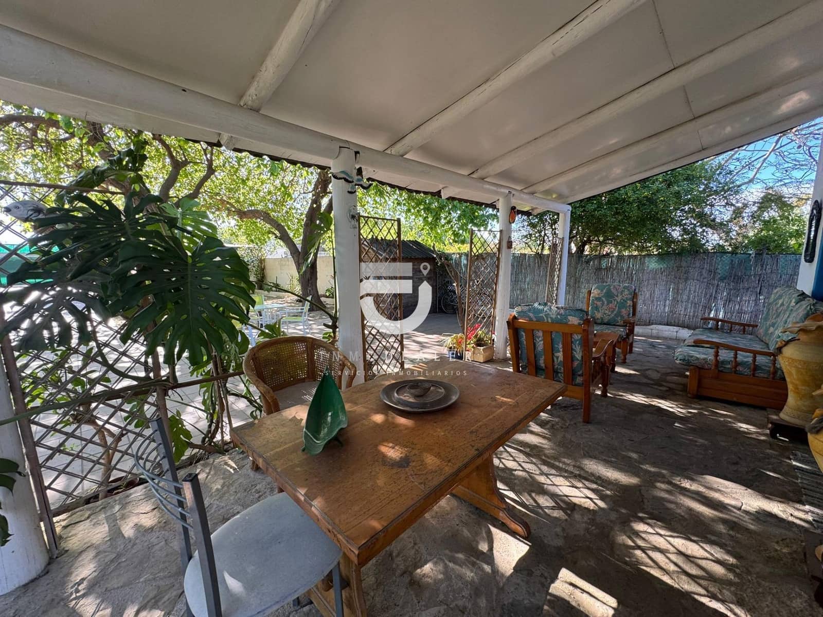 2 bedroom Villa for sale in Daimus with pool - € 280,000 (Ref: 9894063)
