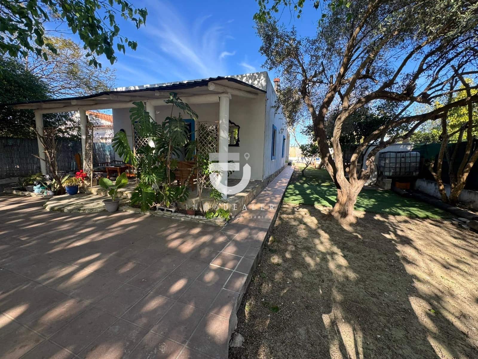 2 bedroom Villa for sale in Daimus with pool - € 280,000 (Ref: 9894063)