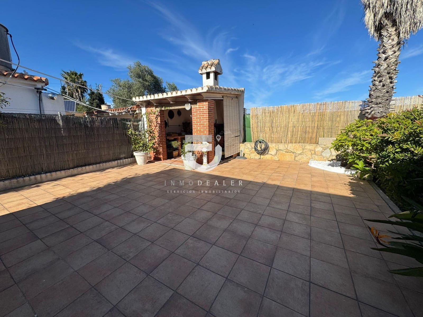 2 bedroom Villa for sale in Daimus with pool - € 280,000 (Ref: 9894063)