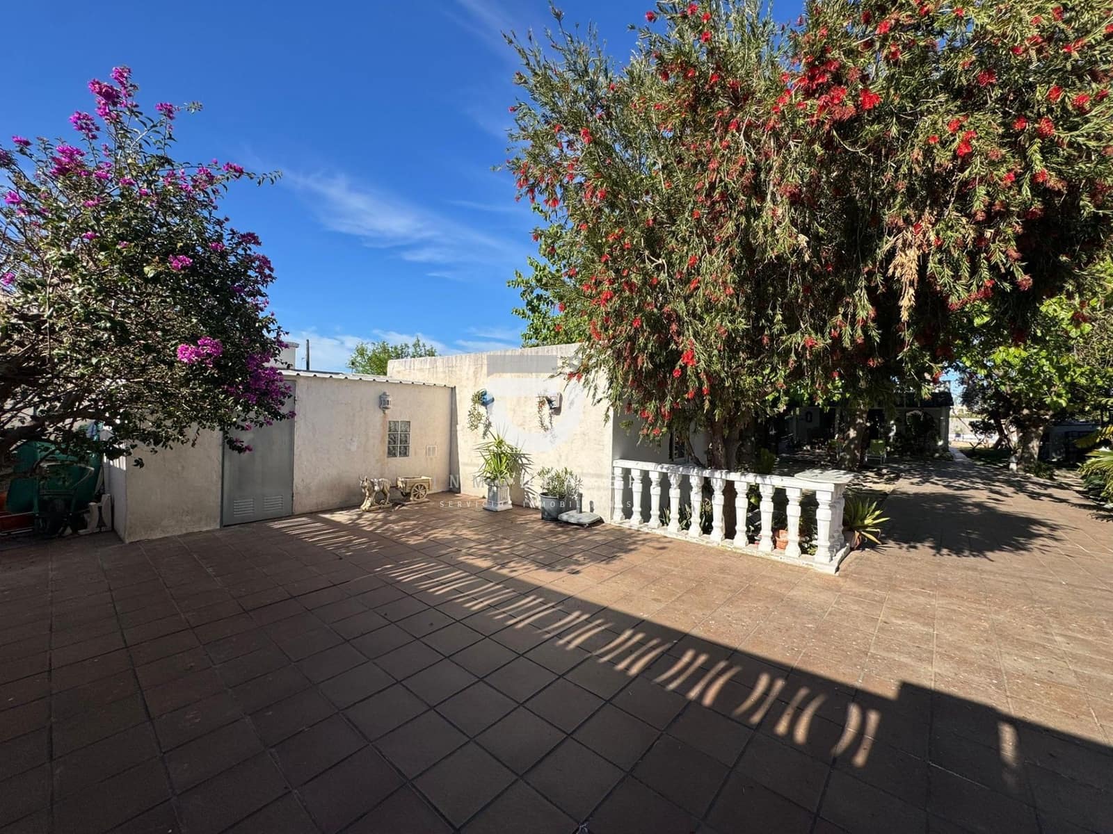 2 bedroom Villa for sale in Daimus with pool - € 280,000 (Ref: 9894063)