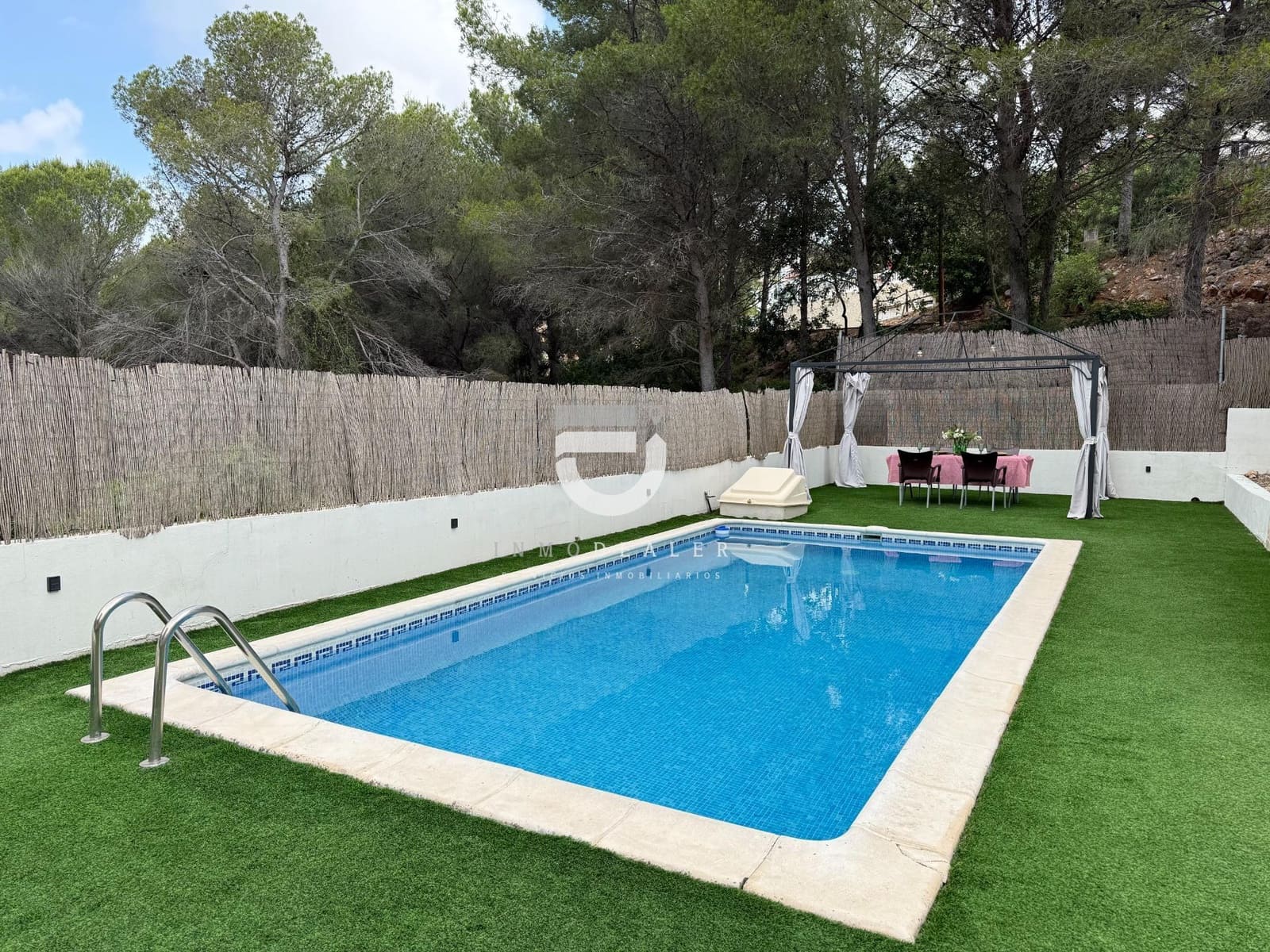 6 soveværelse Villa til salg i La Font d'En Carros med swimmingpool - € 450.000 (Ref: 9896501)