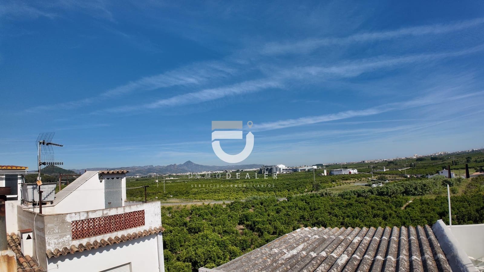4 bedroom Townhouse for sale in Oliva - € 155,000 (Ref: 9934364)