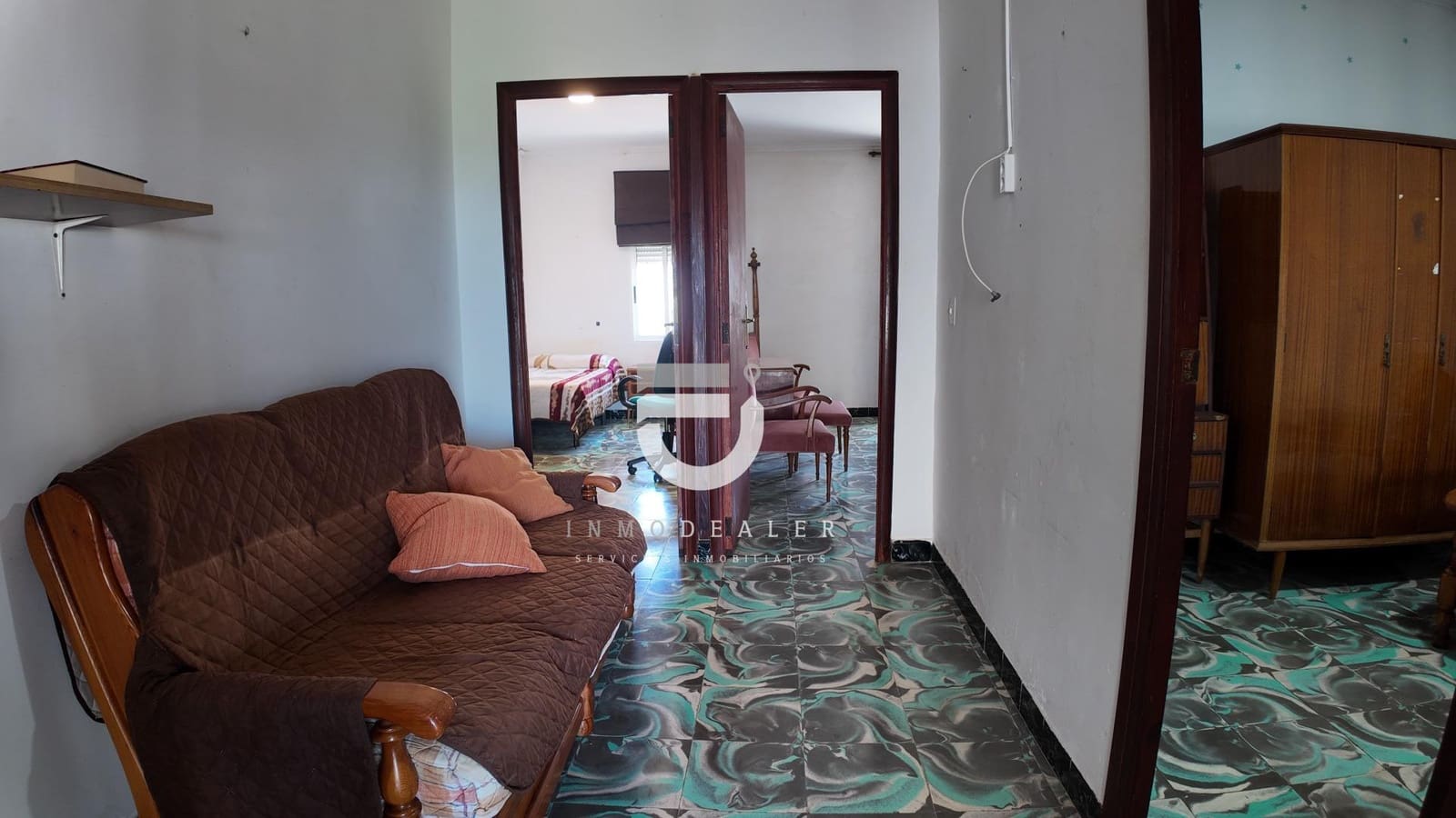 4 bedroom Townhouse for sale in Oliva - € 155,000 (Ref: 9934364)