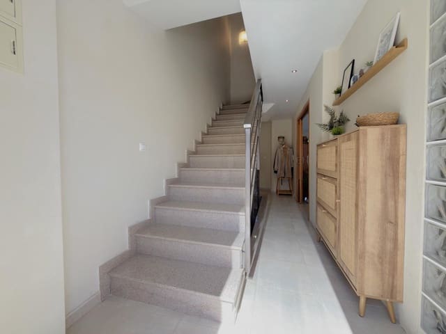 3 Zimmer Reihenhaus zu verkaufen in Almoines mit Pool Garage - 274.000 € (Ref: 9949948)