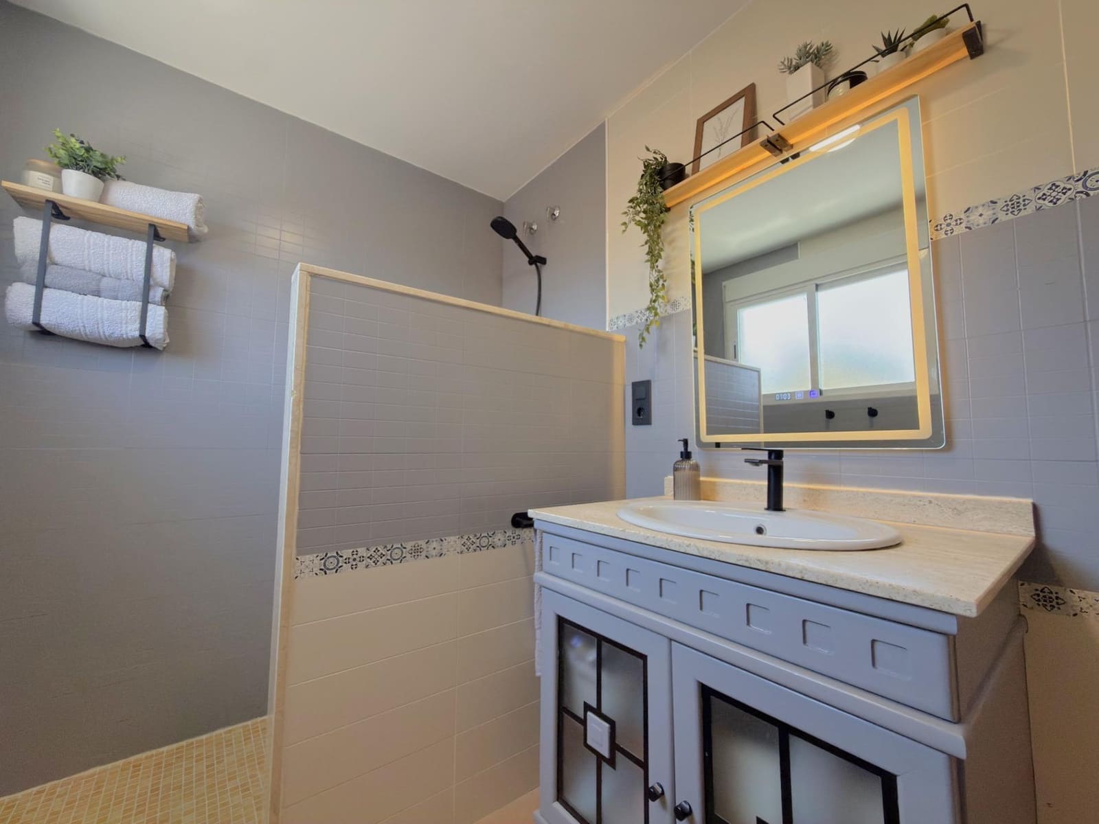 3 Zimmer Reihenhaus zu verkaufen in Almoines mit Pool Garage - 274.000 € (Ref: 9949948)