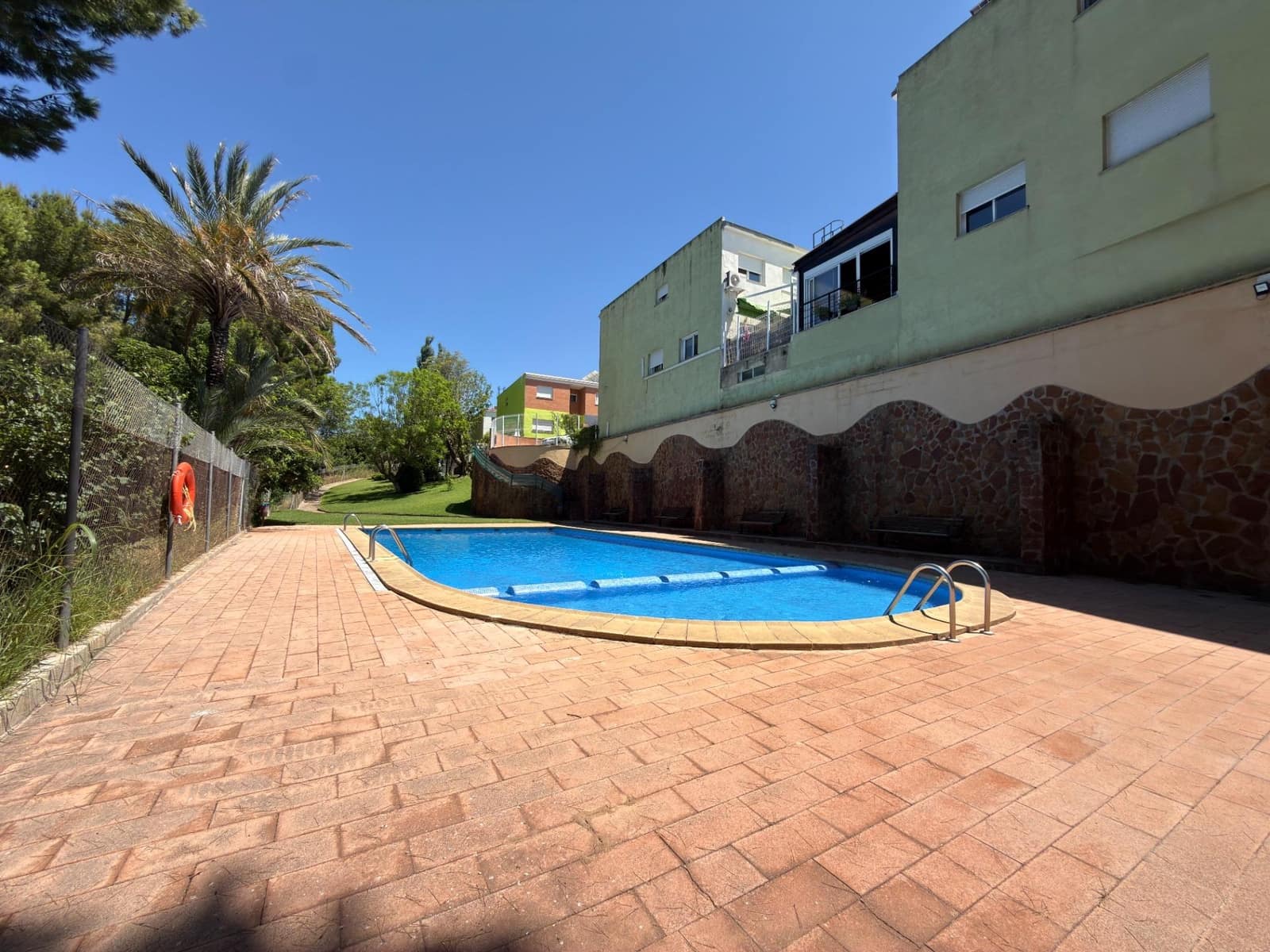 3 Zimmer Reihenhaus zu verkaufen in Almoines mit Pool Garage - 274.000 € (Ref: 9949948)