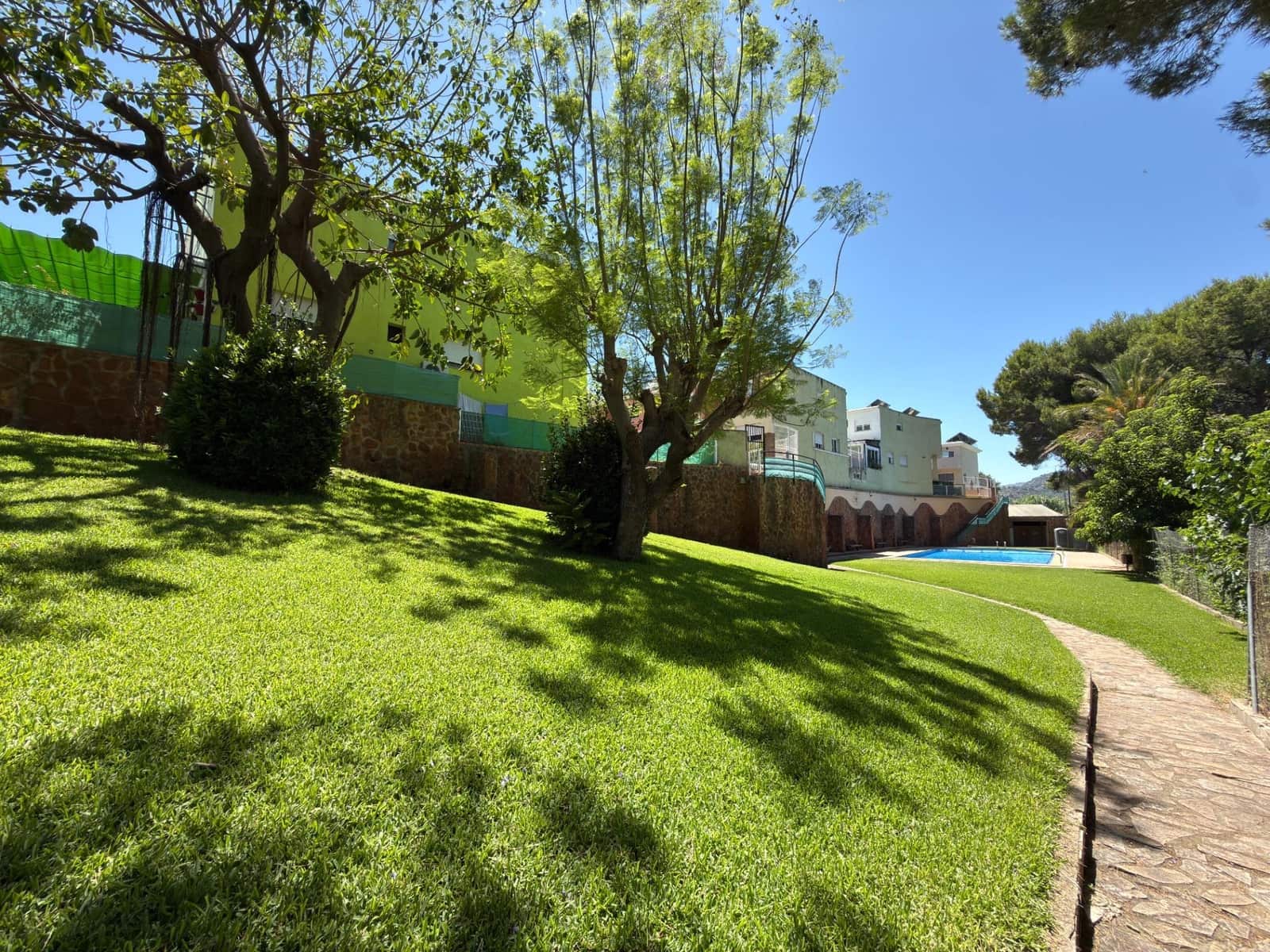 3 Zimmer Reihenhaus zu verkaufen in Almoines mit Pool Garage - 274.000 € (Ref: 9949948)