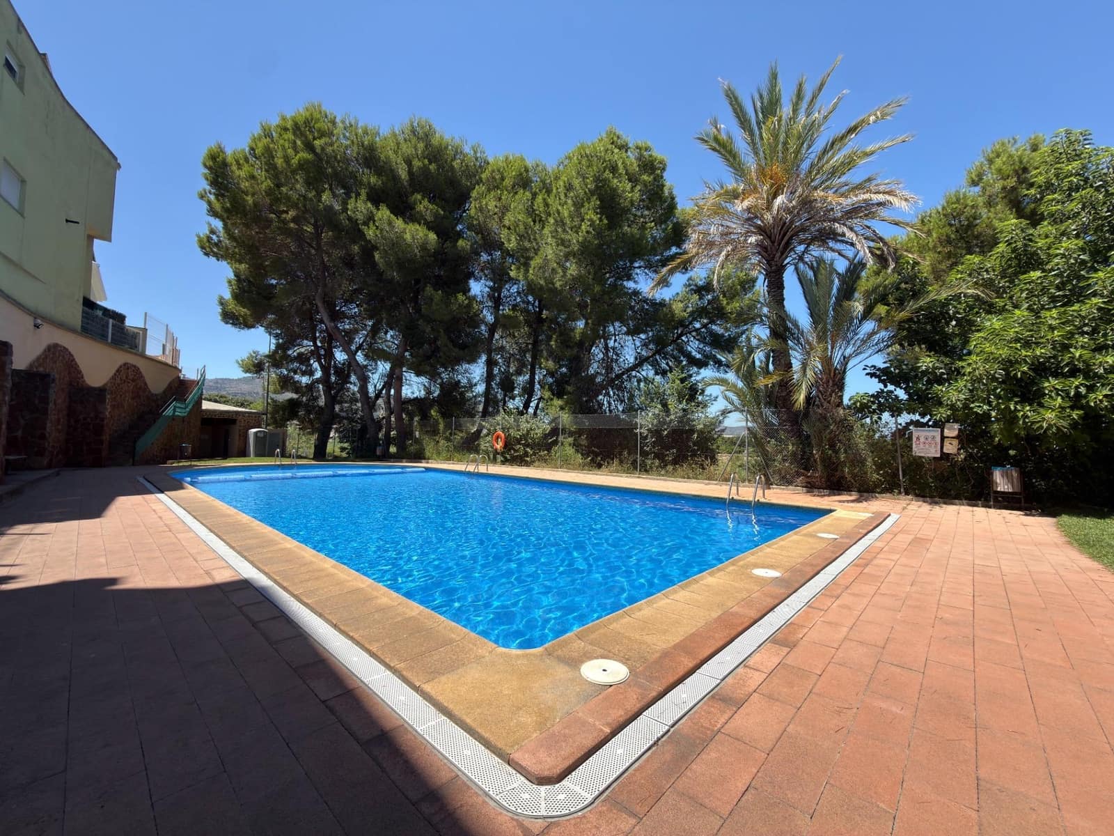 3 Zimmer Reihenhaus zu verkaufen in Almoines mit Pool Garage - 274.000 € (Ref: 9949948)