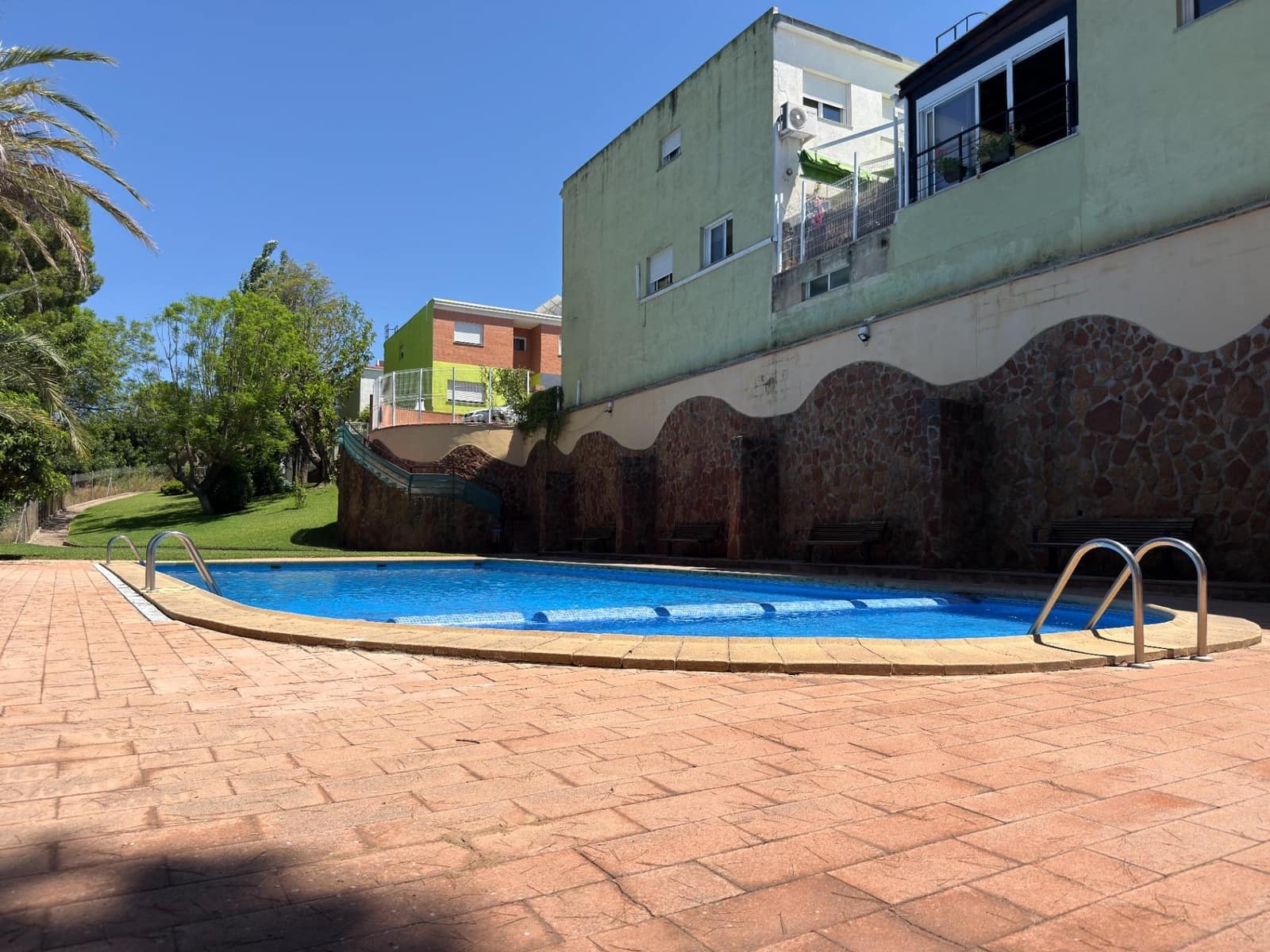 3 Zimmer Reihenhaus zu verkaufen in Almoines mit Pool Garage - 274.000 € (Ref: 9949948)