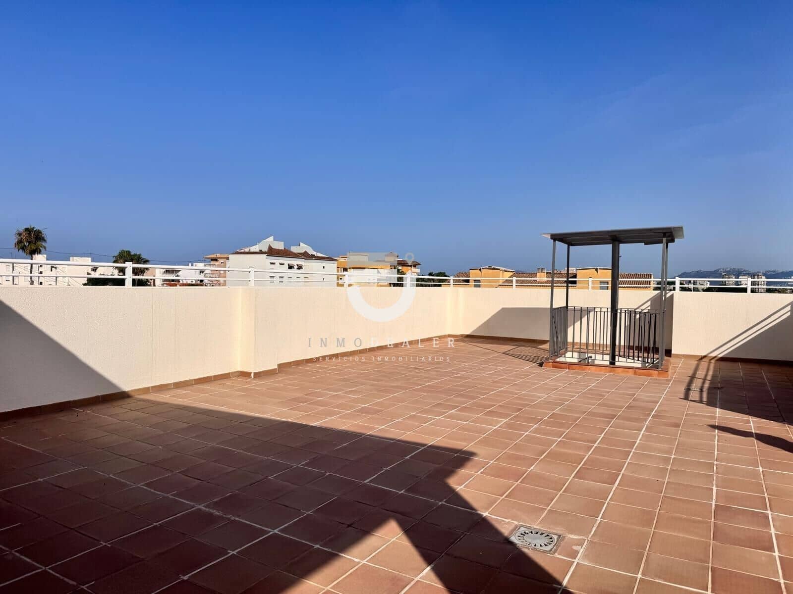 2 camera da letto Attico in vendita in Miramar con piscina - 299.000 € (Rif: 9954369)