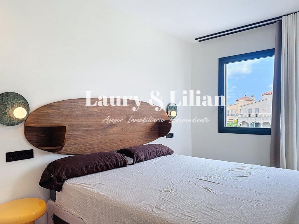 4 soveværelse Villa til salg i Empuriabrava med swimmingpool - € 1.390.000 (Ref: 10003718)