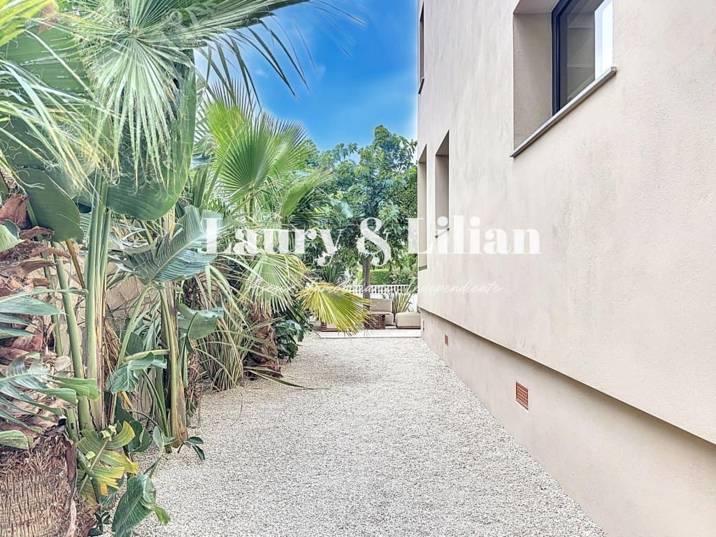 4 soveværelse Villa til salg i Empuriabrava med swimmingpool - € 1.390.000 (Ref: 10003718)