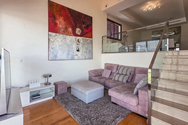 5 camera da letto Villa in vendita in Dos Hermanas con piscina garage - 949.000 € (Rif: 10003719)