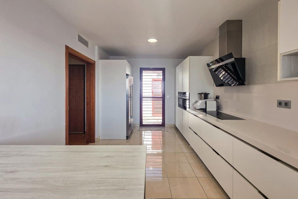 5 camera da letto Villa in vendita in Dos Hermanas con piscina garage - 949.000 € (Rif: 10003719)